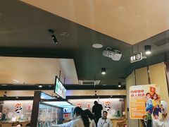 -海底捞火锅(宝龙广场夜宵主题店)