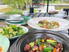 -丽江悦榕庄酒店-明月·雪山庭院餐厅