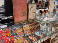 -VENCHI 闻绮(上海佛罗伦萨小镇店)