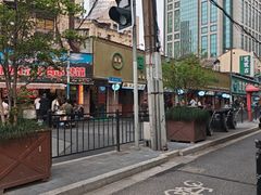 -清真·玛丽亚新疆菜主题餐厅(浙江中路店)