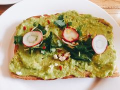 牛油果吐司-Egg•Allday Brunch(襄阳北路店)
