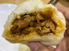 麻辣香菇鸡丁包-老陶包子铺(南大西南村店)