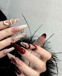 -桃色美甲沙龙