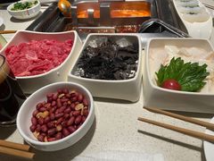 -海底捞火锅鲜切牛肉主题店(长寿路店)