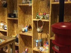 -新华里咖啡书吧(新华书店小寨店)