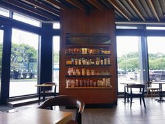 -星巴克臻选(莘庄仲盛店)