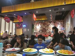 -钱小主·自助回旋烤肉火锅餐厅(东方新天地店)