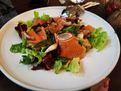 烟熏三文鱼海鲜沙拉-Terra Rossa(陆家嘴中心店)