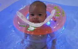 -小鸭先知婴儿游泳馆