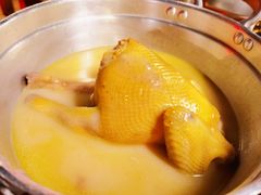 金牌花胶浓汤鸡煲-禄婶鸡煲·打边炉