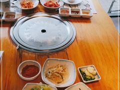 -唯成•韩国炭火烤肉 유성고기