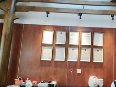 -阿瓦山寨·湘菜现炒·剁椒鱼头王(咸阳总店)