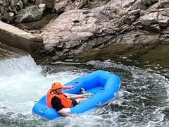 -安吉龙王山峡谷漂流