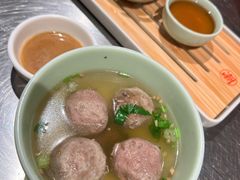 潮界生滚牛肉粥-潮界(虹桥新天地店)