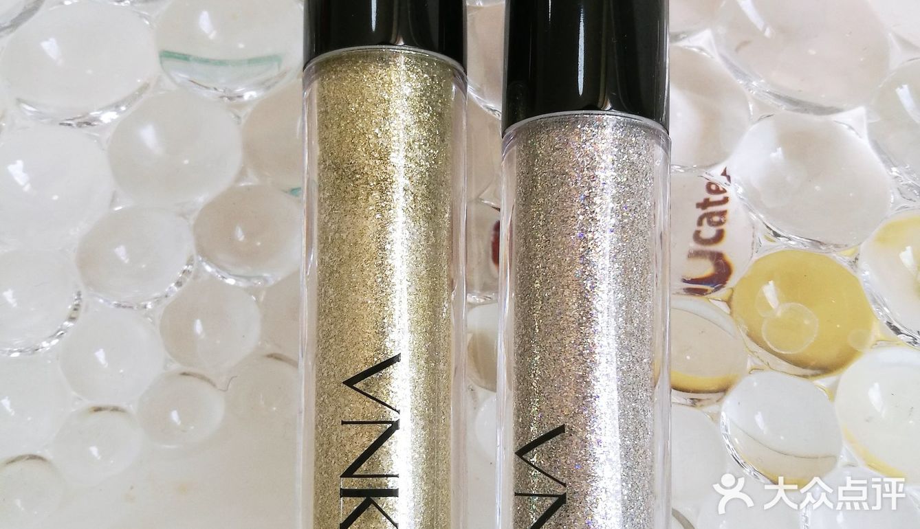 V  NEED  KISS   国货彩妆冲鸭[鸭子]