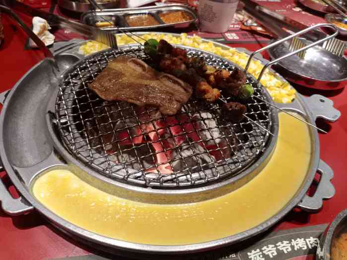 青瓦炭烤肉(群光广场店)-"种草好久的店趁4.8折来拔草总体来说 .