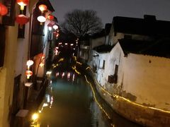 -艺漫酒店(苏州寒山寺狮山路地铁站店)