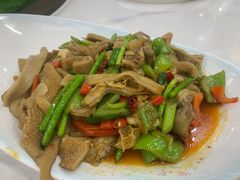 -三江源美食城