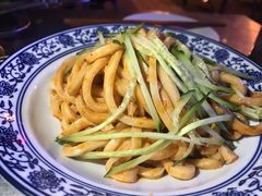 老兰家麻酱凉皮-老兰家传统烧烤炒菜泡馍(小南门店)