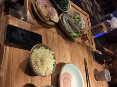-城墙拐拐火锅(三峡广场黑金冠店)