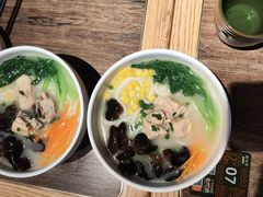 鸡汤米线-云海肴云南菜(浦江欢乐颂店)