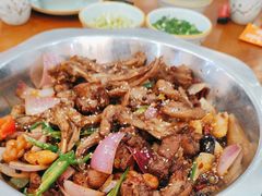 -休记光头香辣蟹干锅(绵竹店)