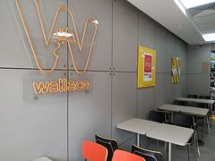 用餐区-华莱士•全鸡汉堡(东漖店)