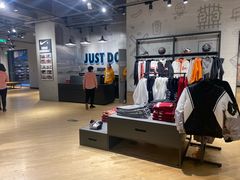-NIKE品牌体验店(北京蓝色港湾店)