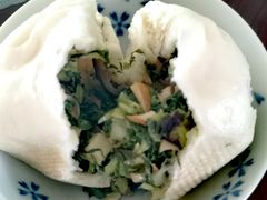 -白玉兰食品甜凤店(合生汇店)