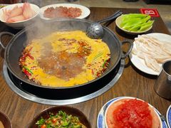 -旧街市鲜货老火锅(大光路店)