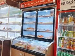 -哈尔滨小酒馆·鲜肉现穿自助烧烤(康新花园店)