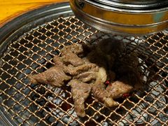 -唯成•韩国炭火烤肉 유성고기