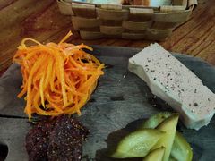 -羽深肉铺 Steak & Wine