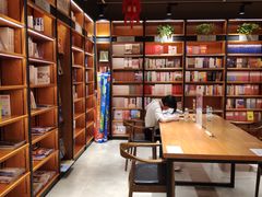 -新华书店(永安路店)