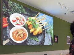 -大头虾越式风味餐厅(光明广场店)