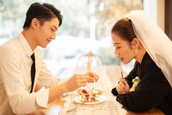 -雪中彩影婚纱摄影·微光艺术中心