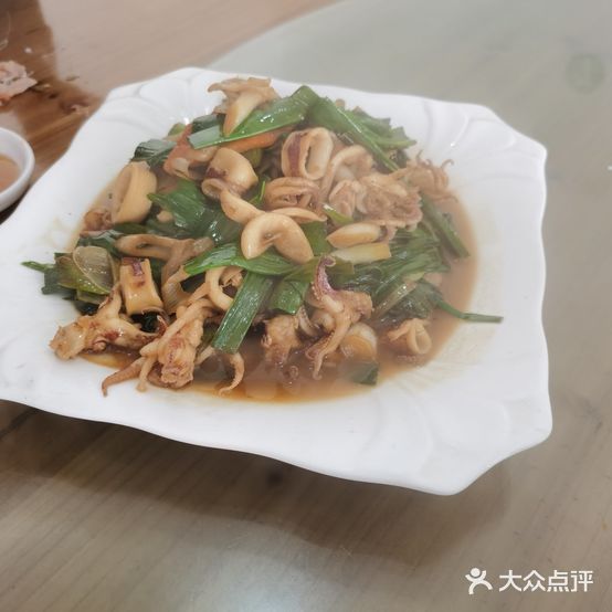 启能美食城