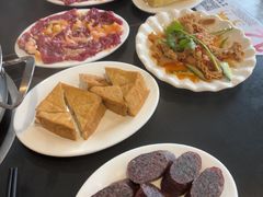 -一鼎牛鲜活牛肉城(晋江海峡国际食品城店)