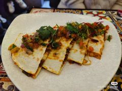 -LESCEDARS Brasserie Bistro香柏树