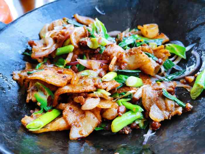 丁胖土碗香(九方店)-"在对面上班,经常来这里聚餐.前一天跟大.