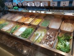 -黑金·寻焰自助百汇·烤肉·火锅(中街店)