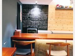 -Be Lived Cafe比例咖啡(摩天轮店)
