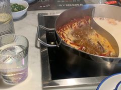 -尚尚仙·酸汤猪手·猪肚鸡火锅(华联万柳购物中心店)