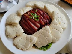 梅菜扣肉-鑫巴蜀小镇 · 水煮鱼专研店(玉桥店)
