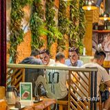 👏双节长假来咯‼️这不得叫上朋友晚上出来撸串哈啤酒🍻！