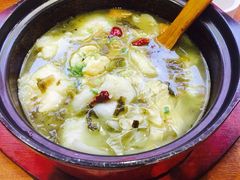 -周鱼小馆石锅酸菜鱼(活力汇店)