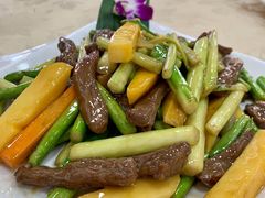 芒果兰度炒牛柳-摩登有记·新派泰国菜(银钻广场店)
