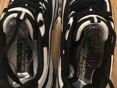 -SKECHERS 斯凯奇(上海国际时尚中心店)