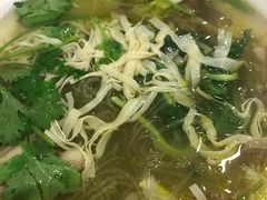 牛杂粉丝汤-小姜锅贴(凤凰街店)