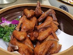 红烧乳鸽-石头咕(葵蓬店)
